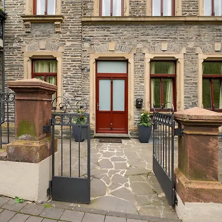 Alte Stadtvilla Am Weinberg 2 Трабен-Трарбах