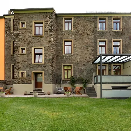 Alte Stadtvilla Am Weinberg 2 * Traben-Trarbach