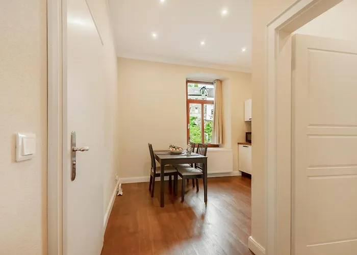 Alte Stadtvilla Am Weinberg 2 Апартаменты Трабен-Трарбах