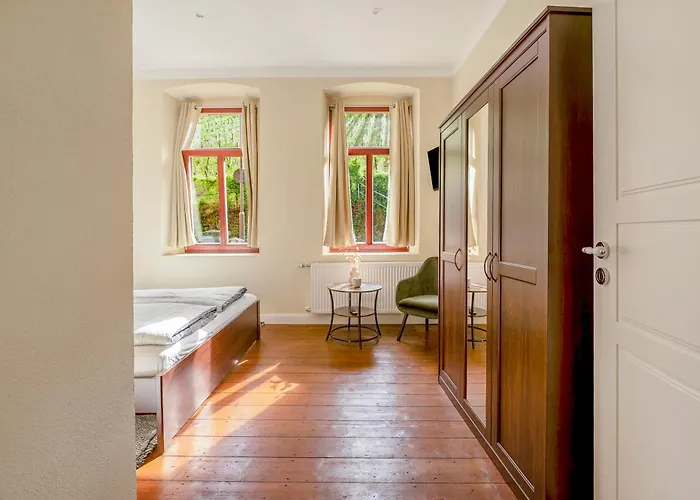 Alte Stadtvilla Am Weinberg 2 アパート トラーベン・トラールバッハ